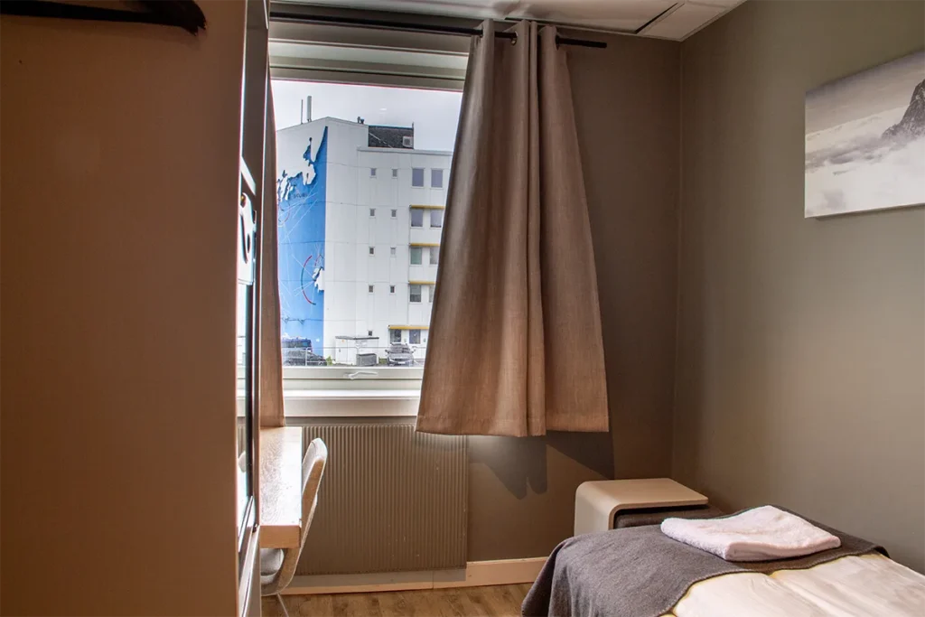 FastHotelSvolvær_room_5